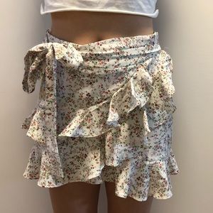 Ruffled skirt